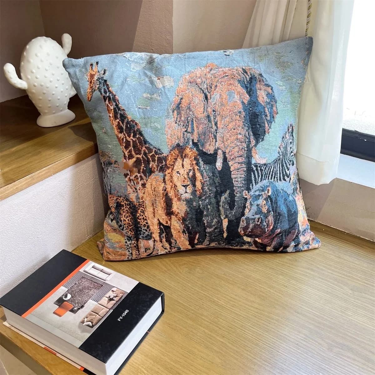 Kuddfodral 45x45 cm i bomullsblandning med retro djurtryck